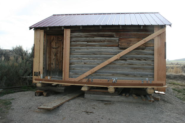 Bunkhouse-Granary. Photo by Dawn Ballou, Pinedale Online.