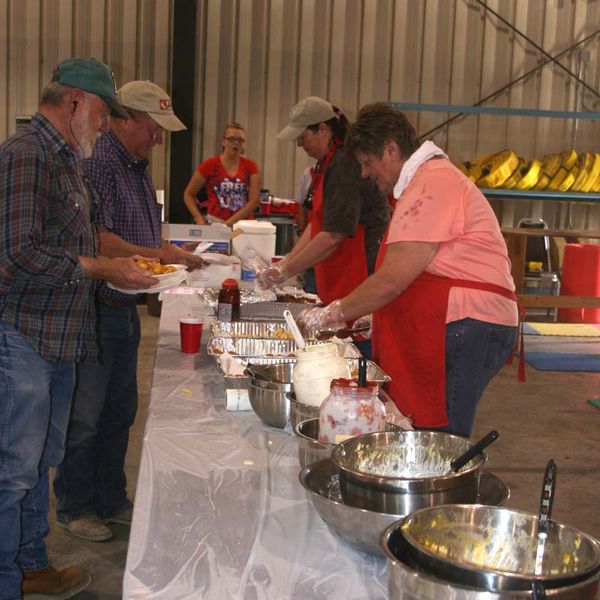 Great meal. Photo by Dawn Ballou, Pinedale Online.