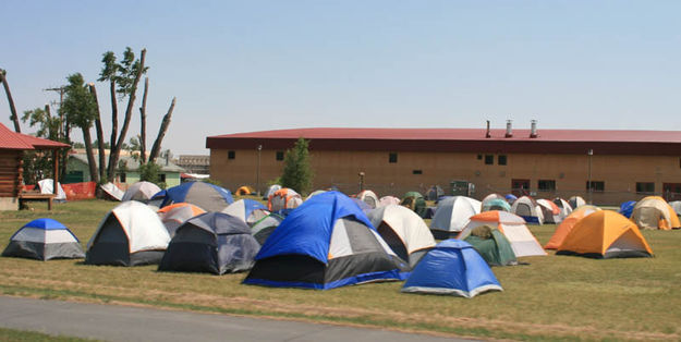 Fire camp. Photo by Dawn Ballou, Pinedale Online.