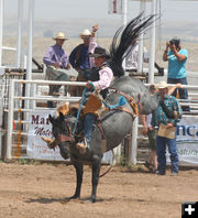 Saddle Bronc. Photo by Pinedale Online.