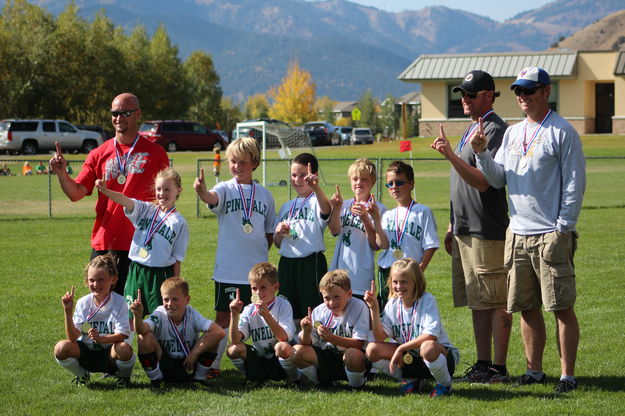 Soccer U10 Team. Photo by Serese Kudar.