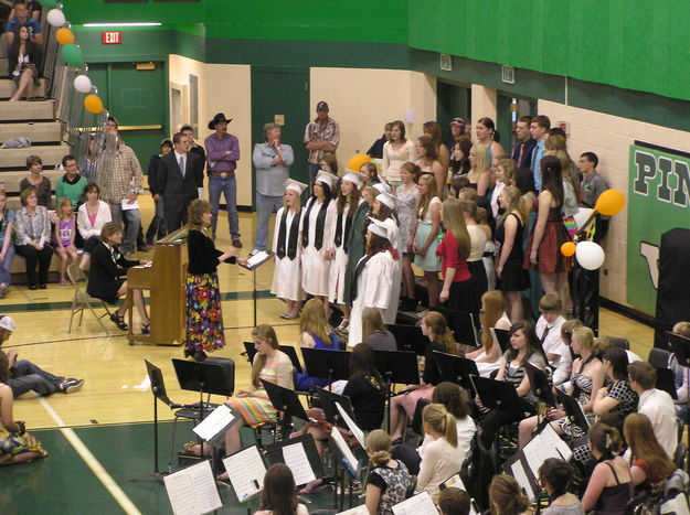 Concert Choir. Photo by Bob Rule, KPIN 101.1 FM Radio.