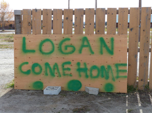 Logan please come home. Photo by Dawn Ballou, Pinedale Online.