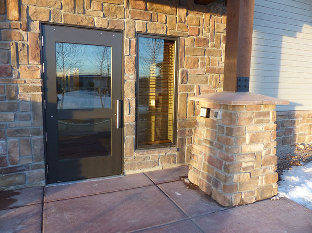 Side door entry. Photo by Dawn Ballou, Pinedale Online.