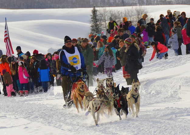 Off they go. Photo by Terry Allen.