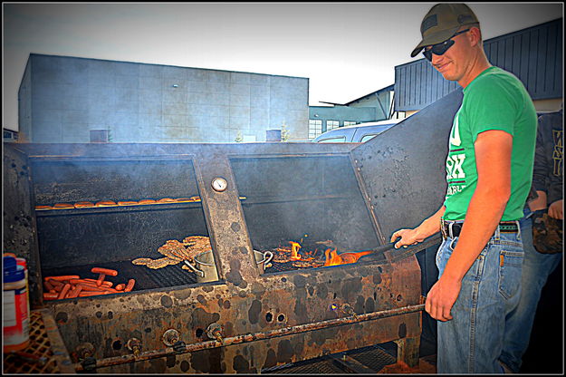 FFA-BBQ. Photo by Terry Allen.