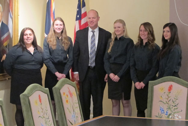 With Governor Matt Mead. Photo by Sublette 4-H.