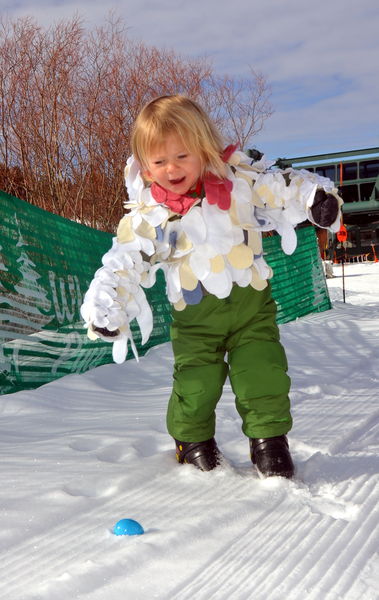 Isla See's an Egg. Photo by Terry Allen.