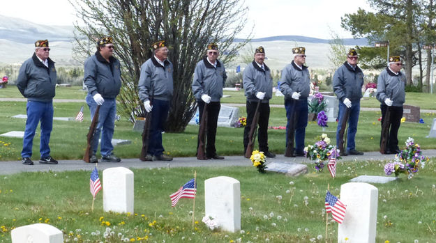 Honor Guard. Photo by Dawn Ballou, Pinedale Online.