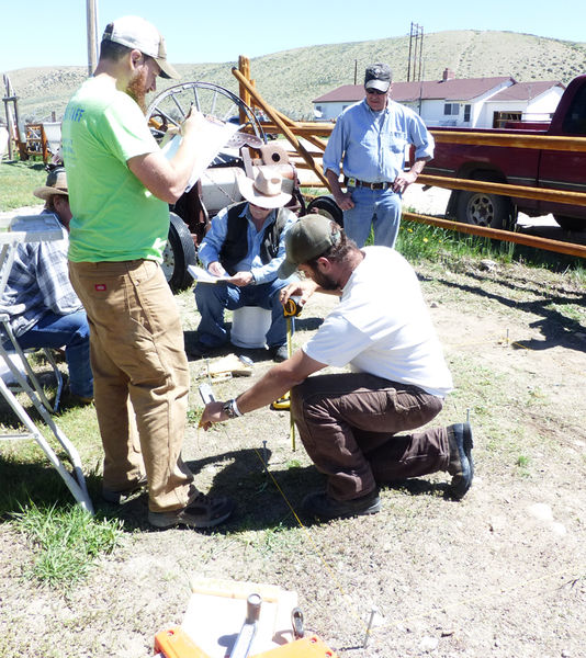 More measurements. Photo by Dawn Ballou, Pinedale Online.