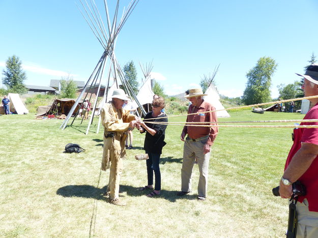 Making rope. Photo by Pinedale Online.