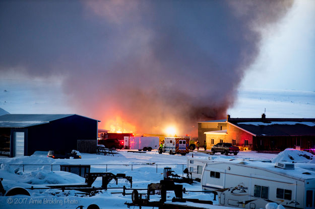 Fire at Pinedale Lumber. Photo by Arnold Brokling.