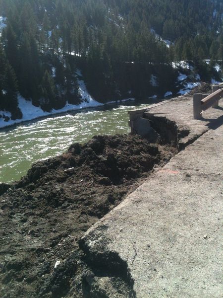Road damage in Snake River Canyon. Photo by Bob Rule, KPIN 101.1FM Radio.