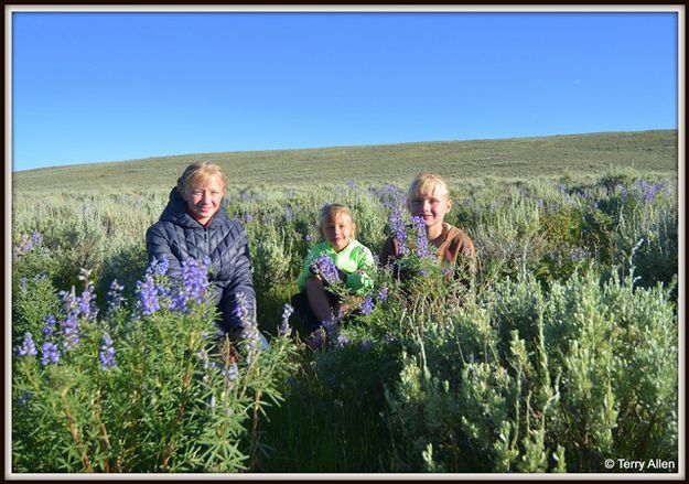 The Landers Sisters. Photo by Terry Allen.