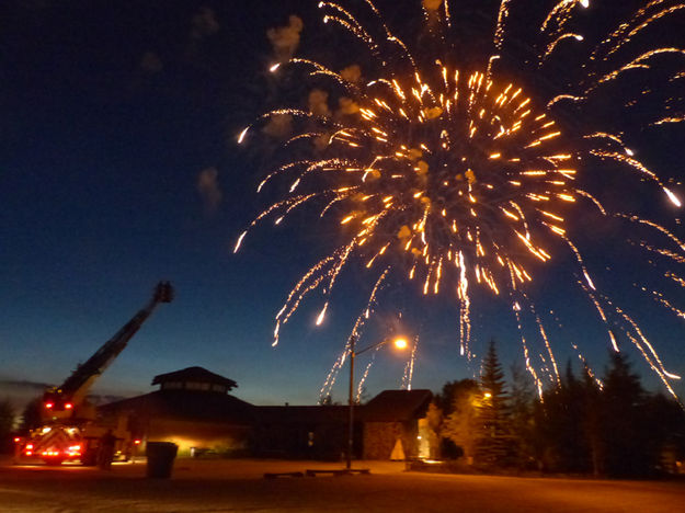 Fireworks at the Museum. Photo by Dawn Ballou, Pinedale Online.