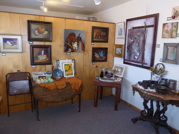 Gallery. Photo by Dawn Ballou, Pinedale Online.