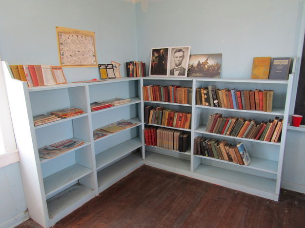 Library corner. Photo by Dawn Ballou, Pinedale Online.