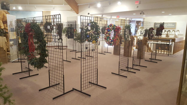 Wreaths. Photo by Pinedale Online.