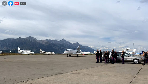 Plane arrives. Photo by Jackson Hole News & Guide.