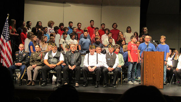 Pinedale High School Wrangler Choir. Photo by Dawn Ballou, Pinedale Online.