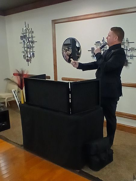 Picking winners. Photo by Joy Ufford.