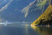 Entering 30-mile Tracy Arm Fjord. Photo by Dave Bell.