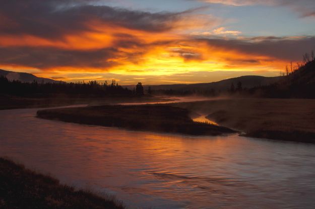 Madison River Sunrise. Photo by Dave Bell.