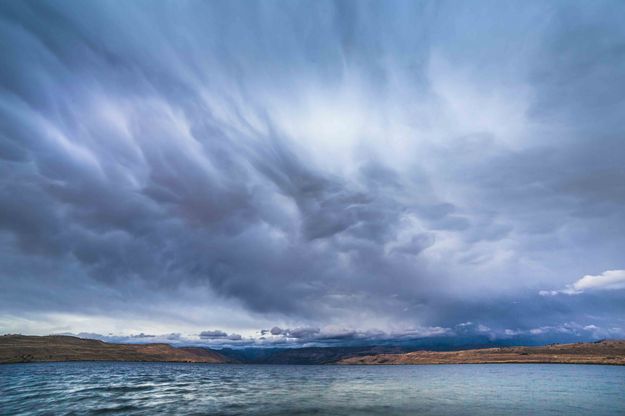 Fremont Lake Cloud Structure. Photo by Dave Bell.