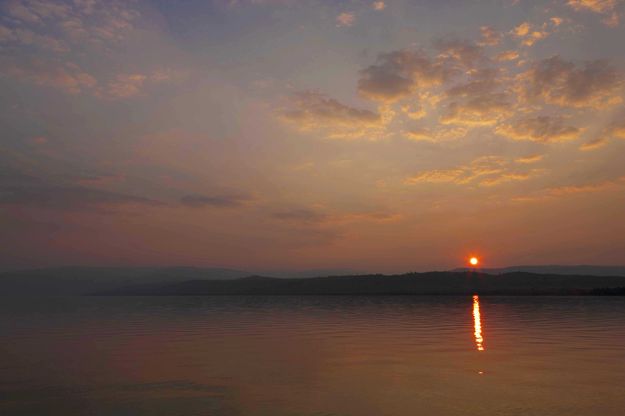 Smoky Red Orb. Photo by Dave Bell.