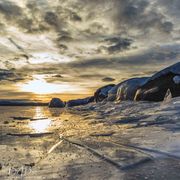 Icy Sunrise. Photo by Dave Bell.