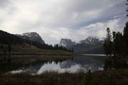 Lower Green River Lake and Peaks. Photo by Dave Bell.