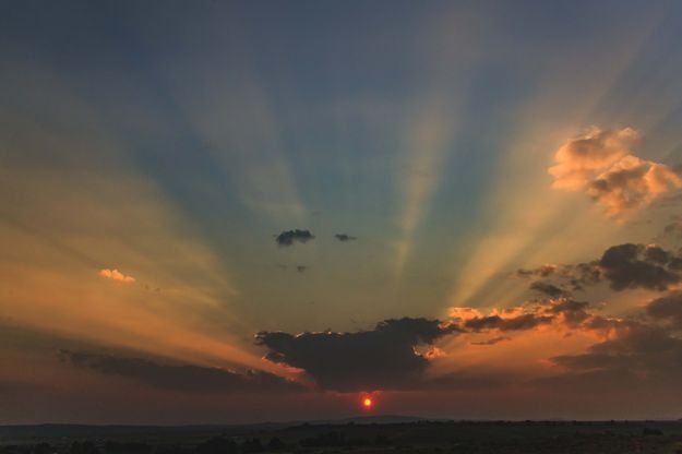 Smoky Sunset Radiance. Photo by Dave Bell.