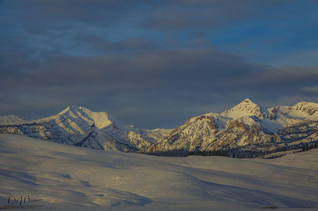 Corner Peak (R) and Unnamed.. Photo by Dave Bell.