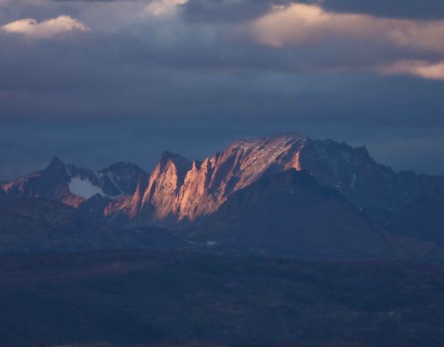 Fremont Peak Light. Photo by Dave Bell.