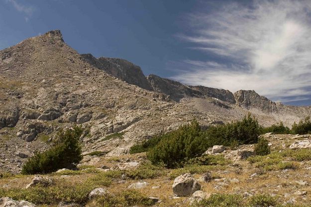 Horsehoe Ridge Above Halls Lake. Photo by Dave Bell.