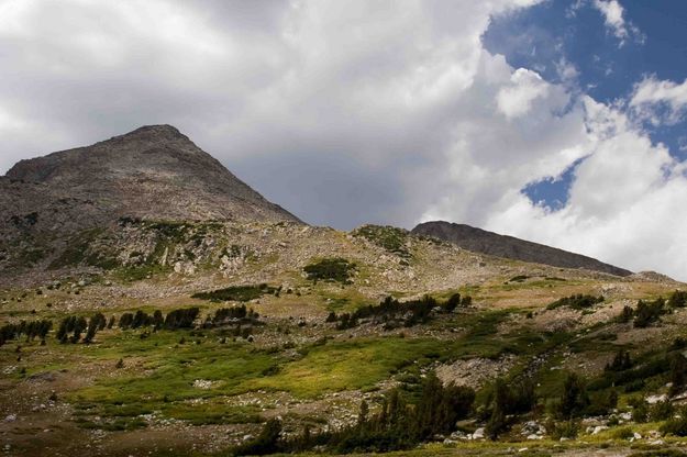 Unnamed Peak Near Hay Pass. Photo by Dave Bell.