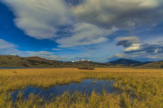 Electric Peak From Swan Lake Flats. Photo by Dave Bell.