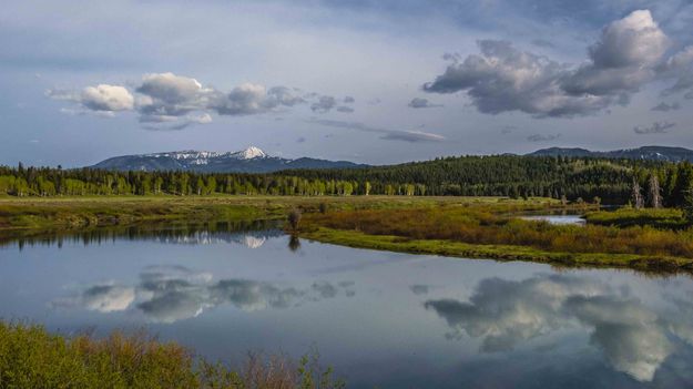 Peaceful At The Oxbow. Photo by Dave Bell.