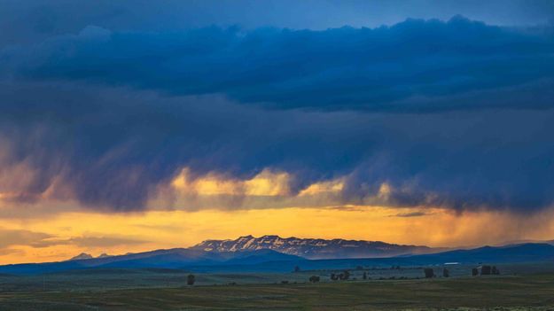 Sawtooth Virga. Photo by Dave Bell.