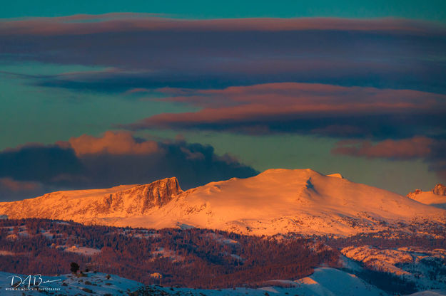 Bright Liight On Angel And Baldy. Photo by Dave Bell.