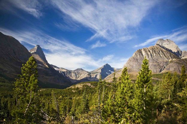 Peaks (L to R) Siyeh, Gould and Grinnell. Photo by Dave Bell.