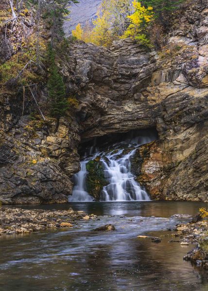 Running Eagle Falls. Photo by Dave Bell.