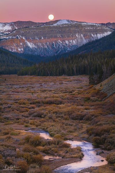 Setting Over South Cottonwood. Photo by Dave Bell.