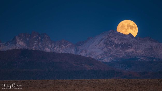 Full Moon Rise Over Raid. Photo by Dave Bell.