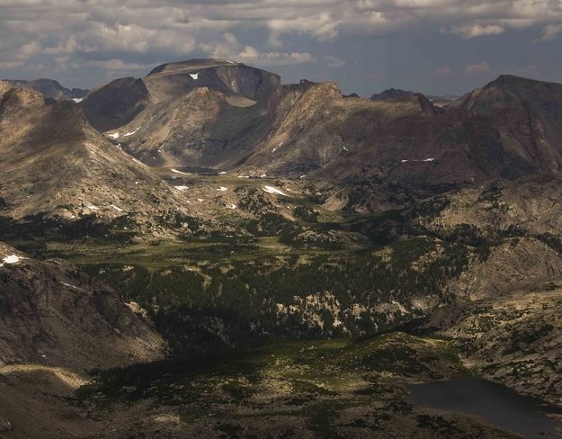 Roberts Mountain (center, top). Photo by Dave Bell.