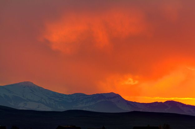 Wyoming Range Sunset. Photo by Dave Bell.