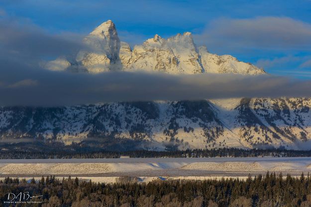 Teton Stratiform Fog. Photo by Dave Bell.