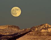 Moon Over The Mountains. Photo by Dave Bell.