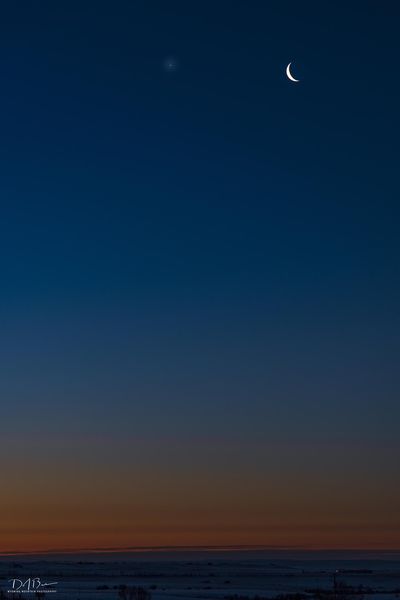 Venus And The Moon. Photo by Dave Bell.