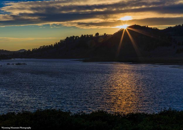 Last Peek. Photo by Dave Bell.